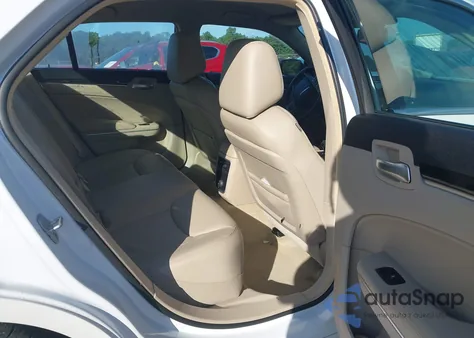 2014 Chrysler 300 z USA, uszkodzony, nr VIN 2C3CCAAG1EH283148